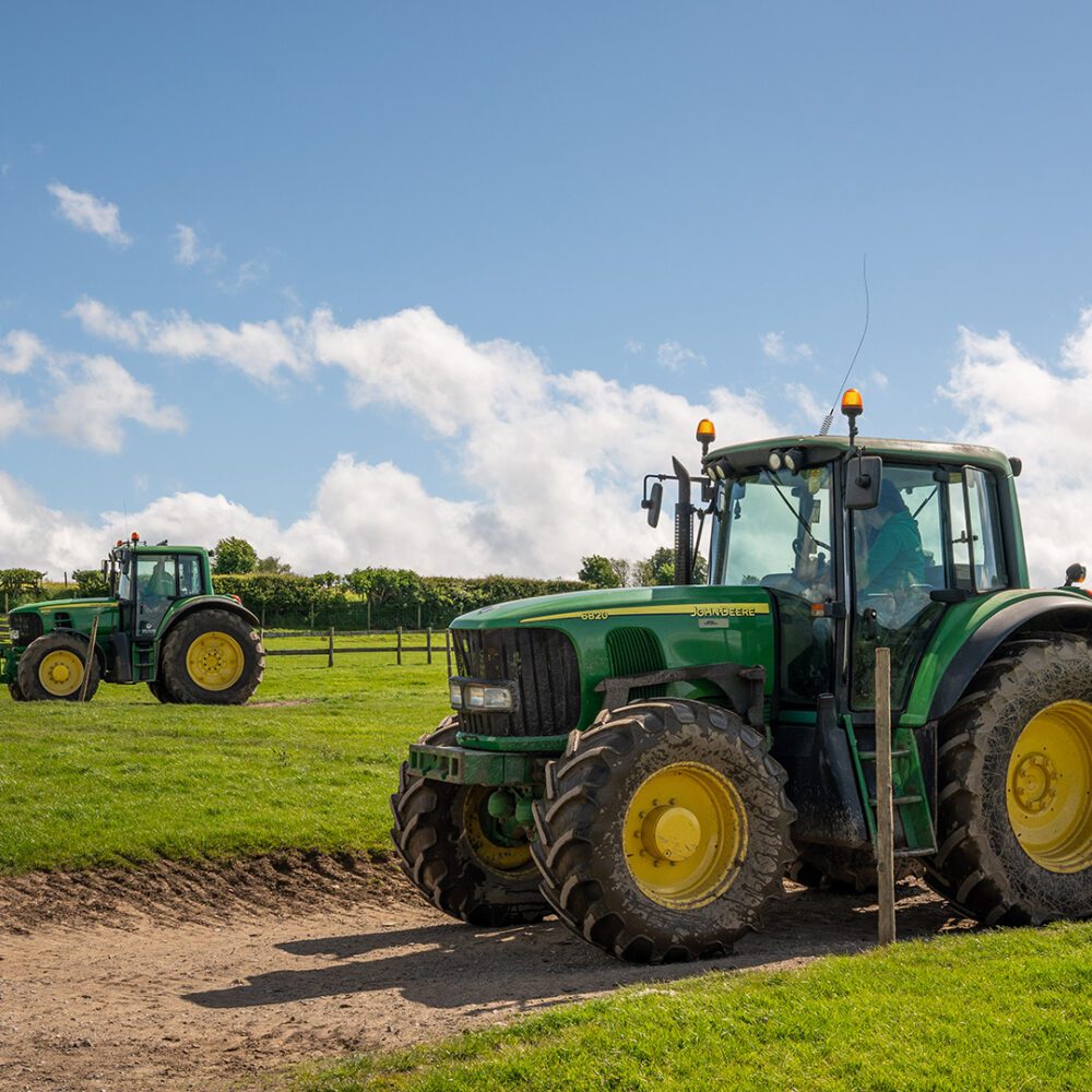 Farm Adventure Tractor Driving